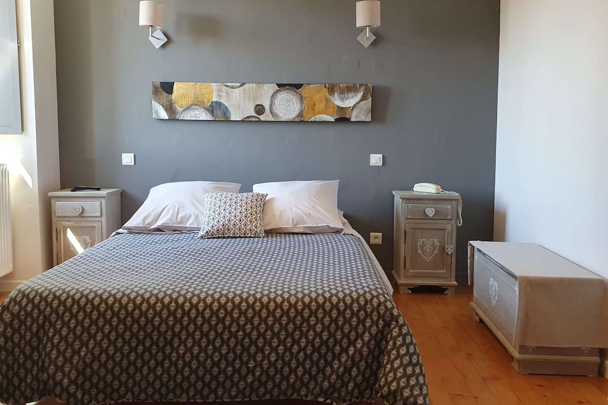 Habitación estándar, 1 cama matrimonial (La Curieuse) | Ropa de cama de alta calidad y minibar