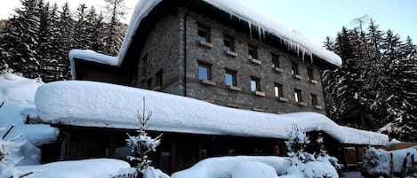 Majoituspaikan julkisivu