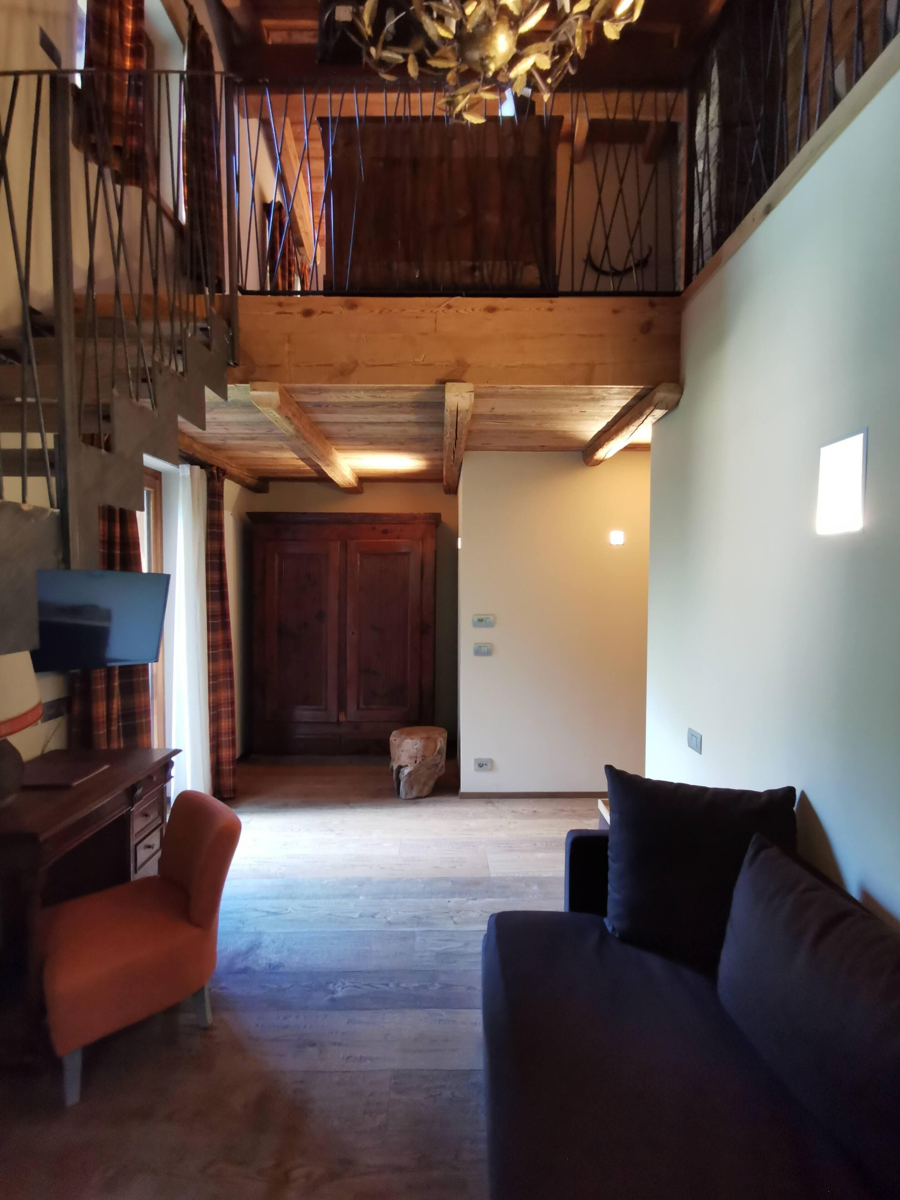 junior suite | minibar, in-room safe, desk, free wifi