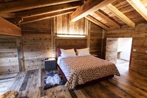 Deluxe Suite (King) | Minibar, in-room safe, desk, free WiFi - Chalet Eden (La Thuile)