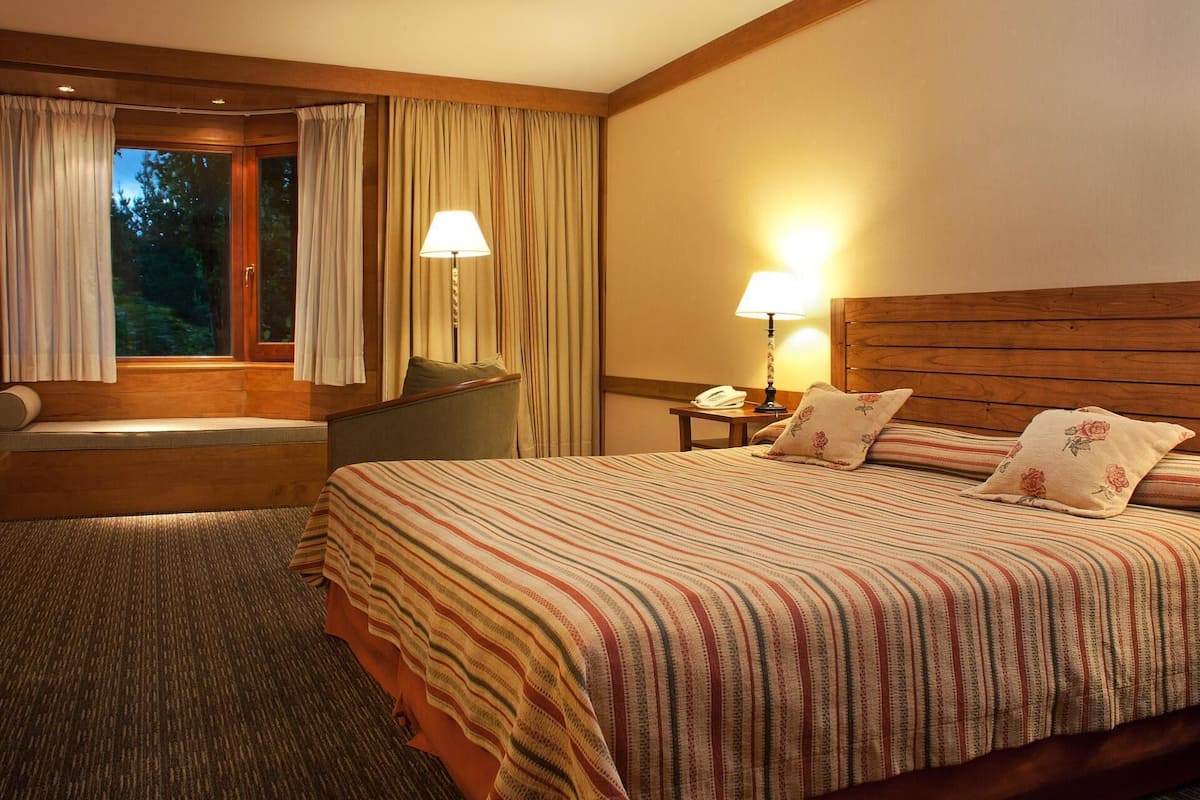 1 Schlafzimmer, Zimmersafe, Schreibtisch, schallisolierte Zimmer