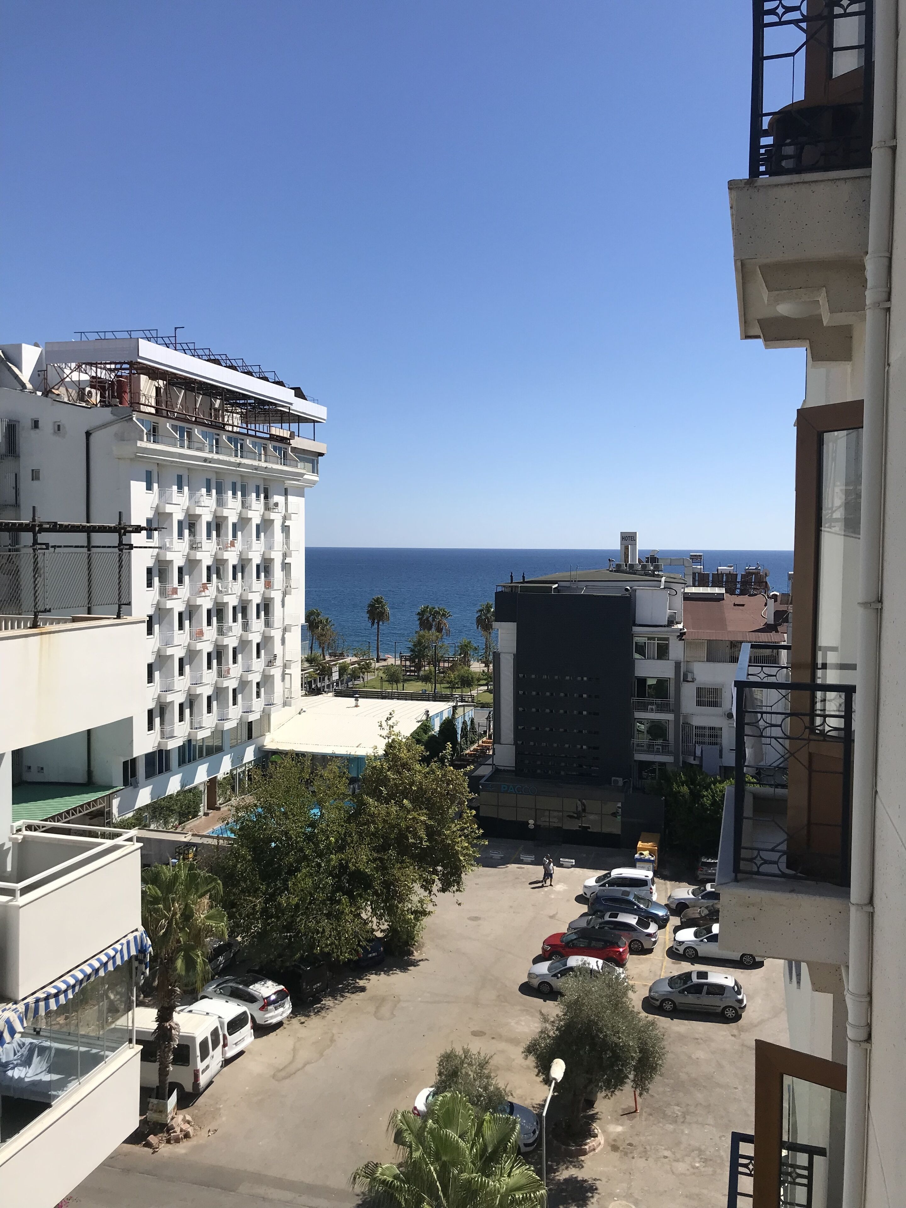 junior suite partial sea view | 1 bedroom, minibar, in-room safe, desk