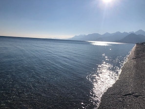Beach nearby - Hotel Royal Hill (Konyaalti)