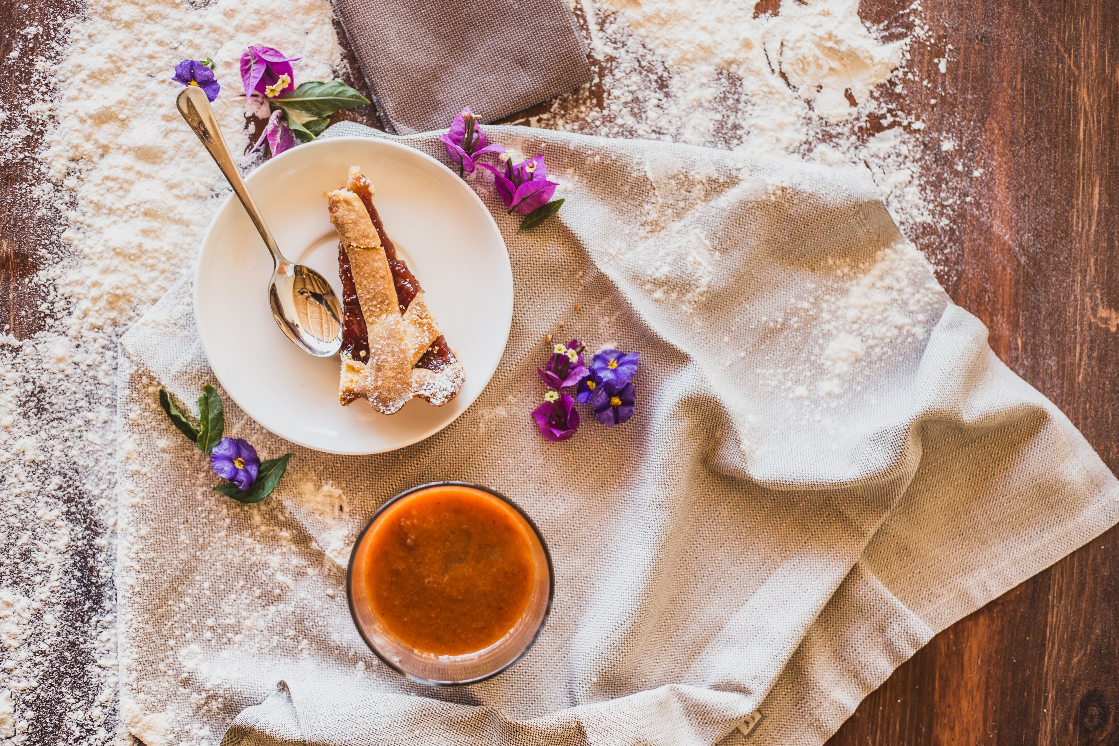 free buffet breakfast