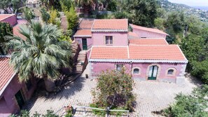 Basic Double or Twin Room, 1 Bedroom, Garden View, Sea Facing | Living area | 22-inch flat-screen TV with digital channels, TV - Agriturismo Monte Alto (Patti)