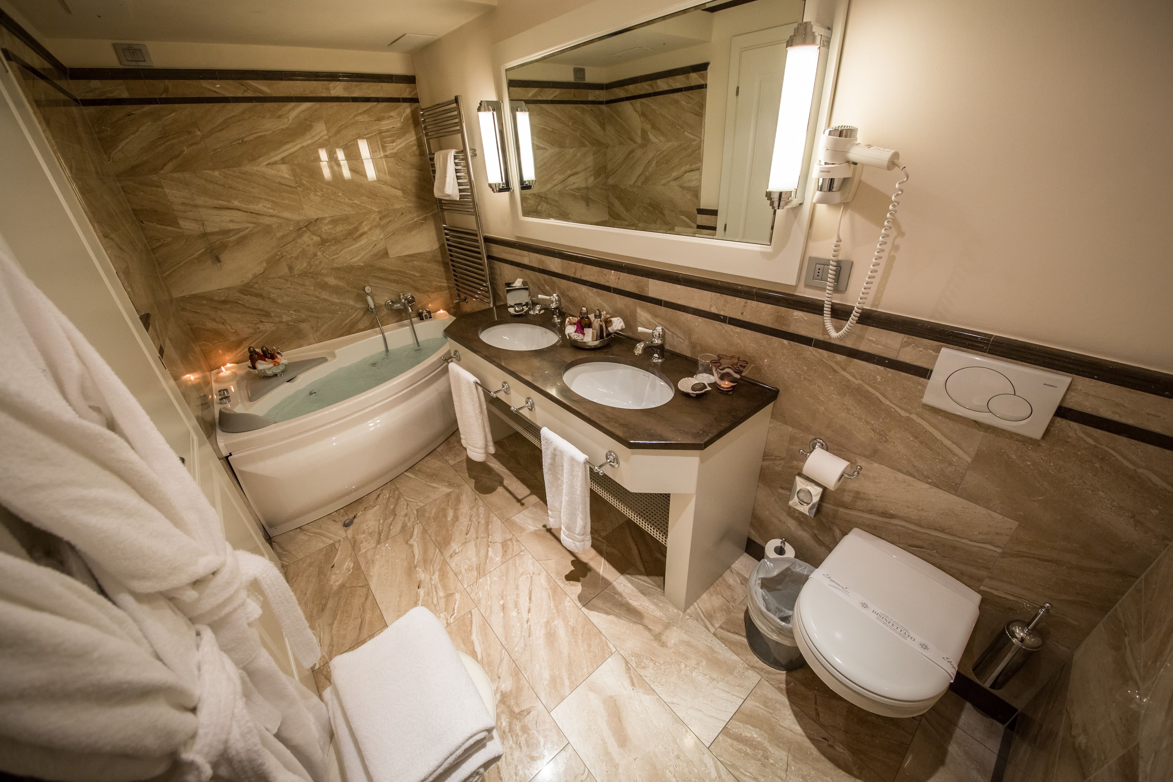 suite (james joyce) | bathroom | combined shower/bathtub, free toiletries, hair dryer, bidet