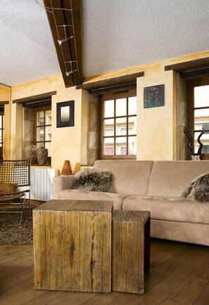 Standard Apartment | Living area | LCD TV, DVD player