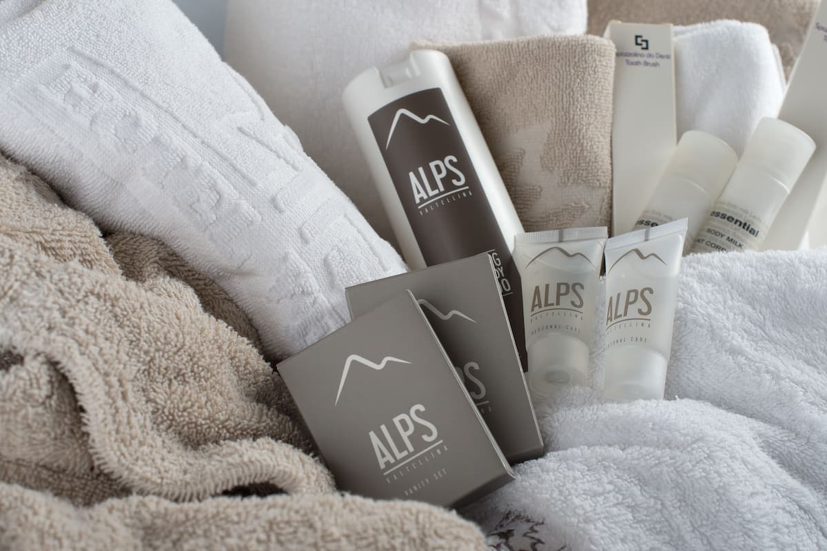 family suite, 2 bedrooms, balcony (5 persone) | bathroom | hair dryer, bidet, towels