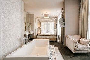 Honeymoon Suite | Premium bedding, minibar, individually decorated, individually furnished - Hotel Bloemendaal (Bloemendaal)