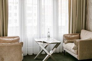 Honeymoon Suite | Premium bedding, minibar, individually decorated, individually furnished - Hotel Bloemendaal (Bloemendaal)