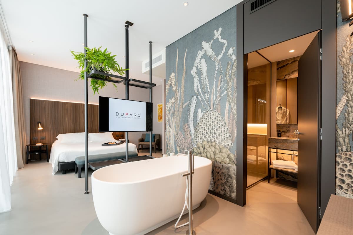 Junior Suite (Luxury) | 1 bedroom, premium bedding, down comforters, in-room safe