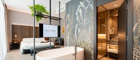 1 bedroom, premium bedding, down duvets, in-room safe