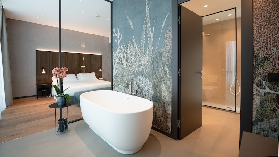 DUPARC Contemporary Suites