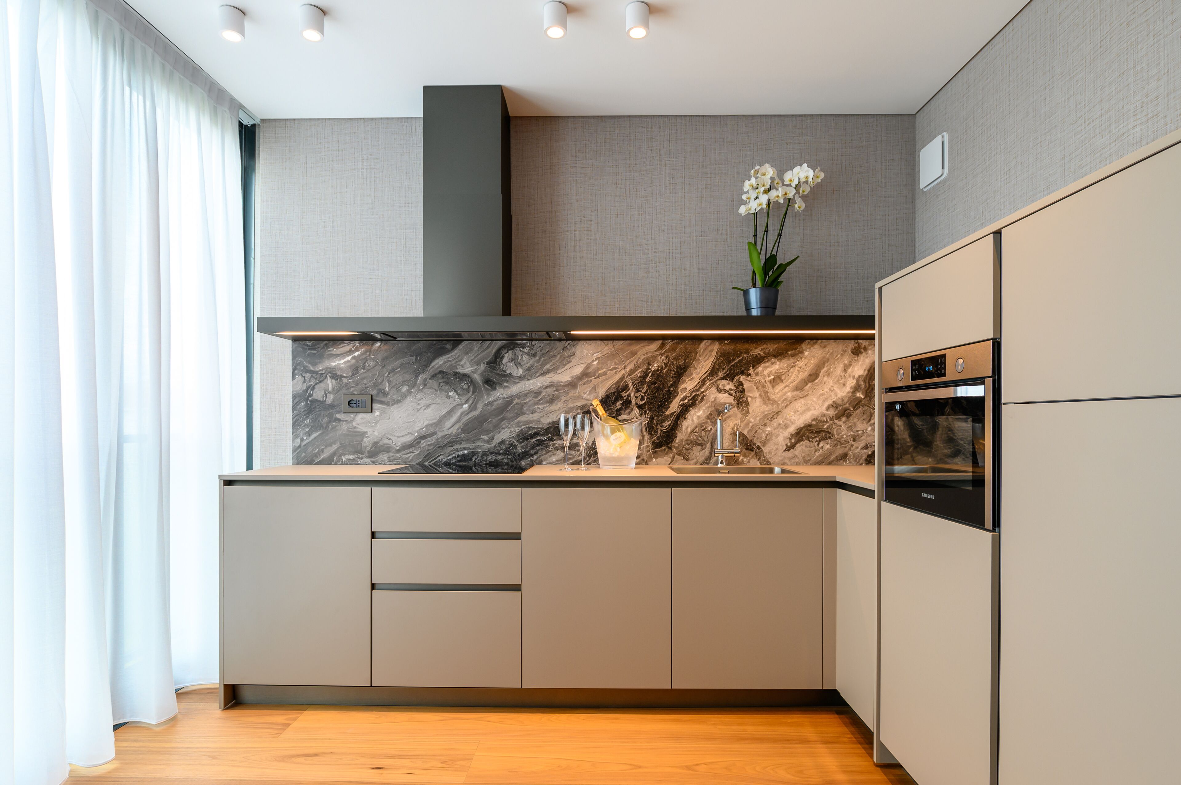 Luxury-Suite, 2 Schlafzimmer | Eigene Küche | Espressomaschine, Wasserkocher