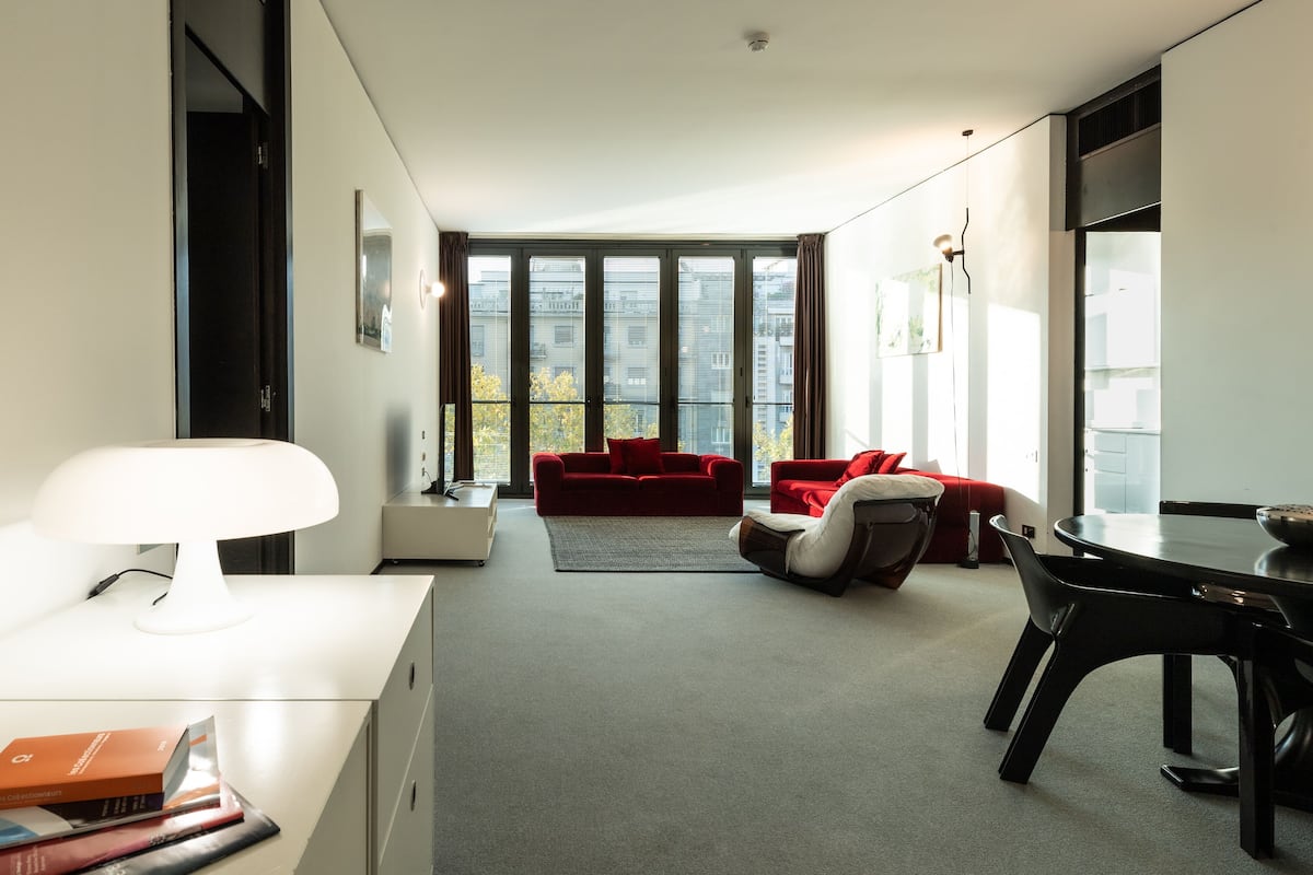 Classic Suite, 2 Bedrooms | 1 bedroom, premium bedding, down comforters, in-room safe