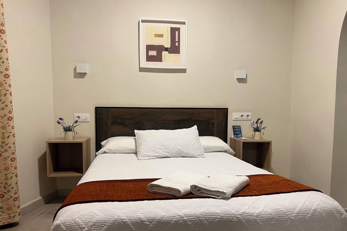 双人房, 1 张双人床, 私人浴室 | 免费 WiFi、床单