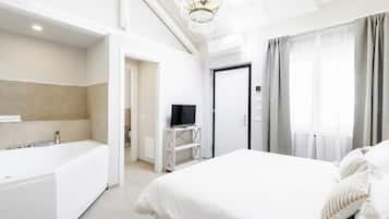 Standard Double Room | 1 bedroom, hypo-allergenic bedding, down comforters, desk