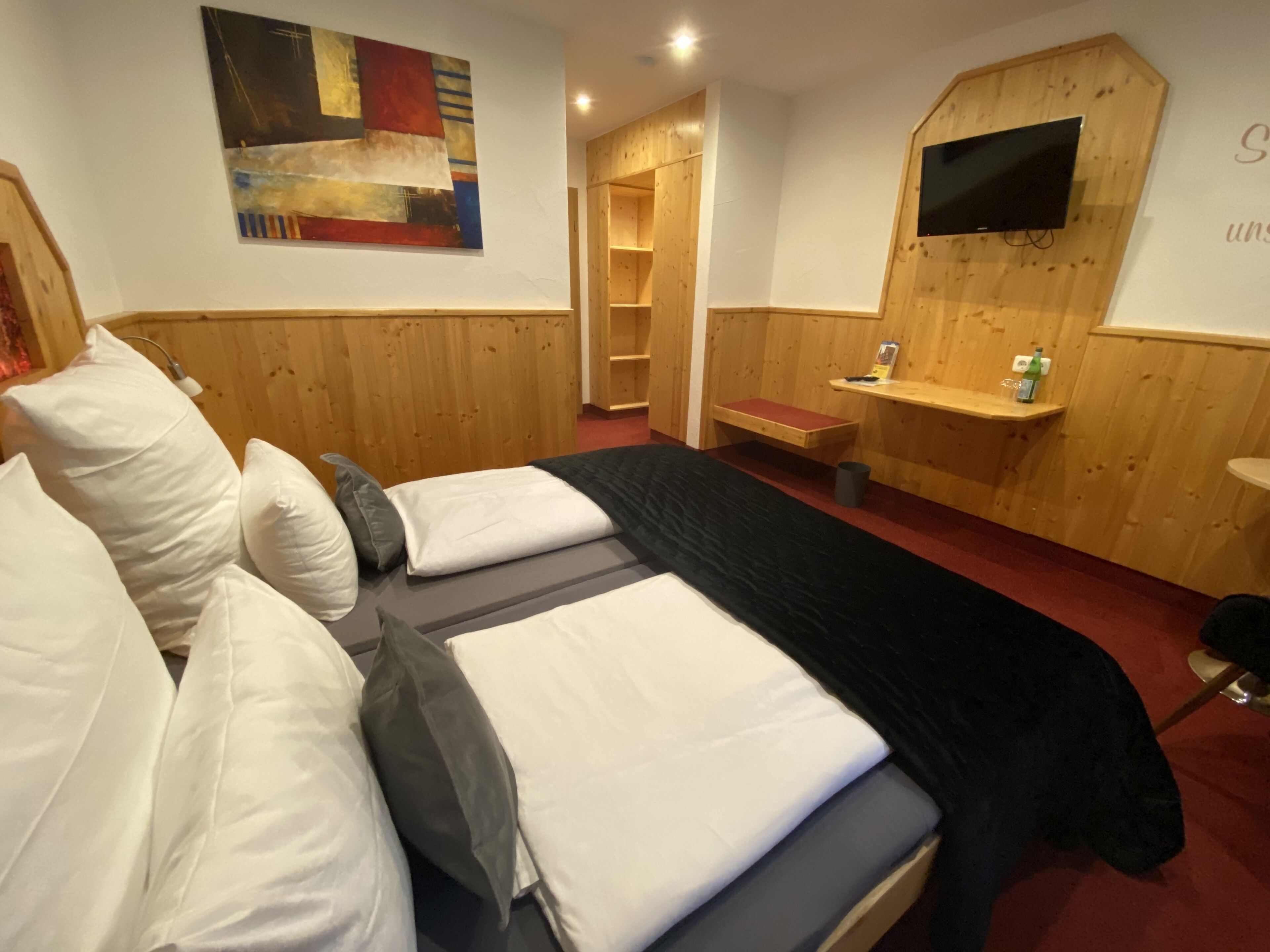 double room | hypo-allergenic bedding, blackout curtains, free cots/infant beds