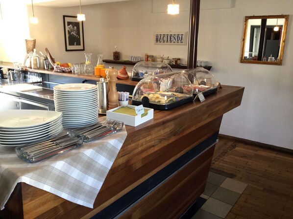 Desayuno buffet incluido todos los días