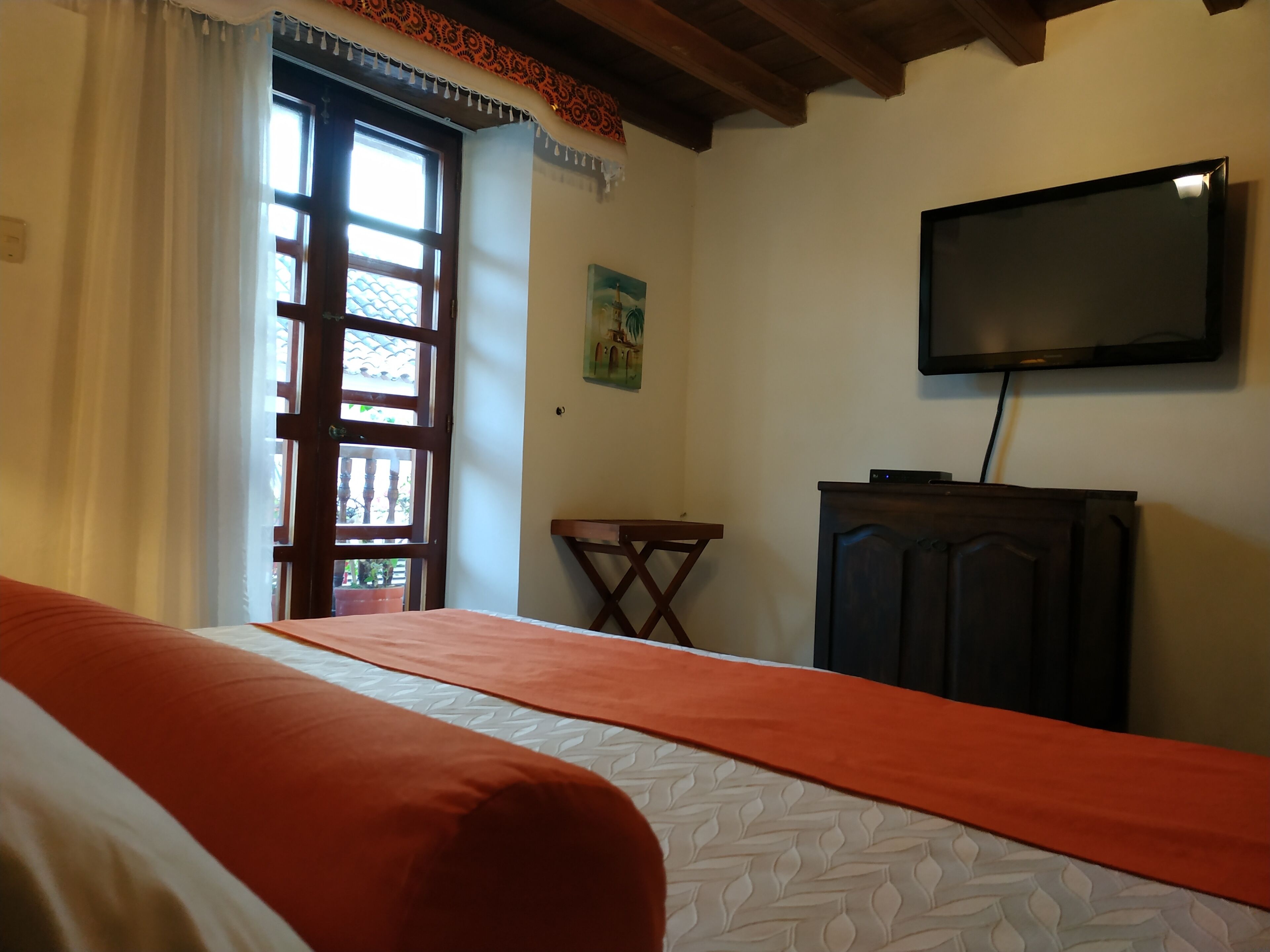 junior double room | minibar, in-room safe, individually decorated, individually furnished