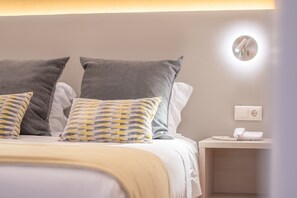 Single Room | Premium bedding, minibar, in-room safe, desk - Loule Jardim Hotel (Loulé)