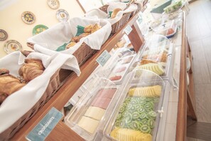 Bao gồm bữa sáng buffet hàng ngày 