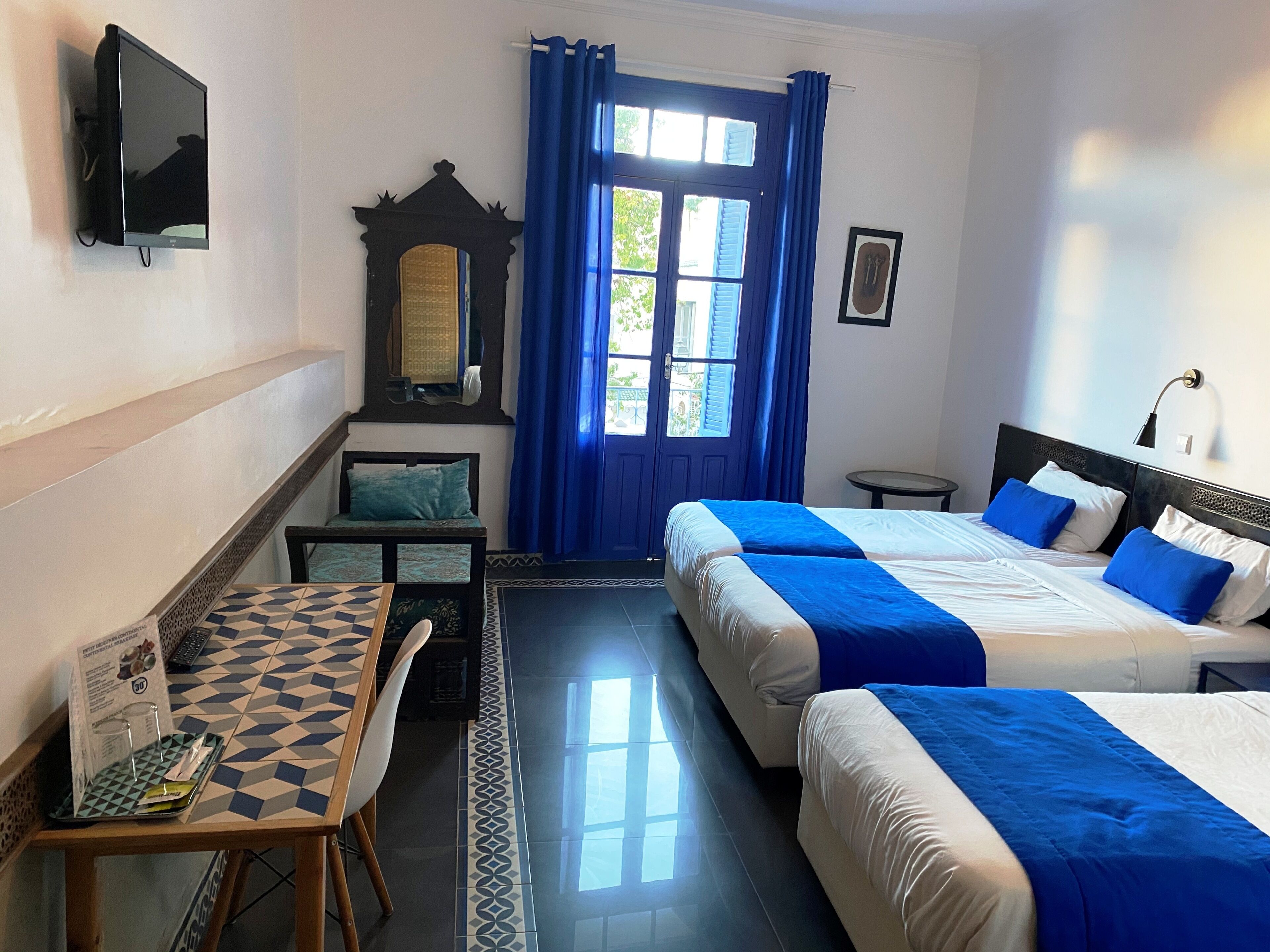 Coffres-forts dans les chambres, Wi-Fi gratuit