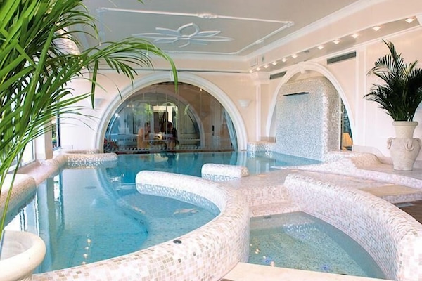 Piscina al coperto