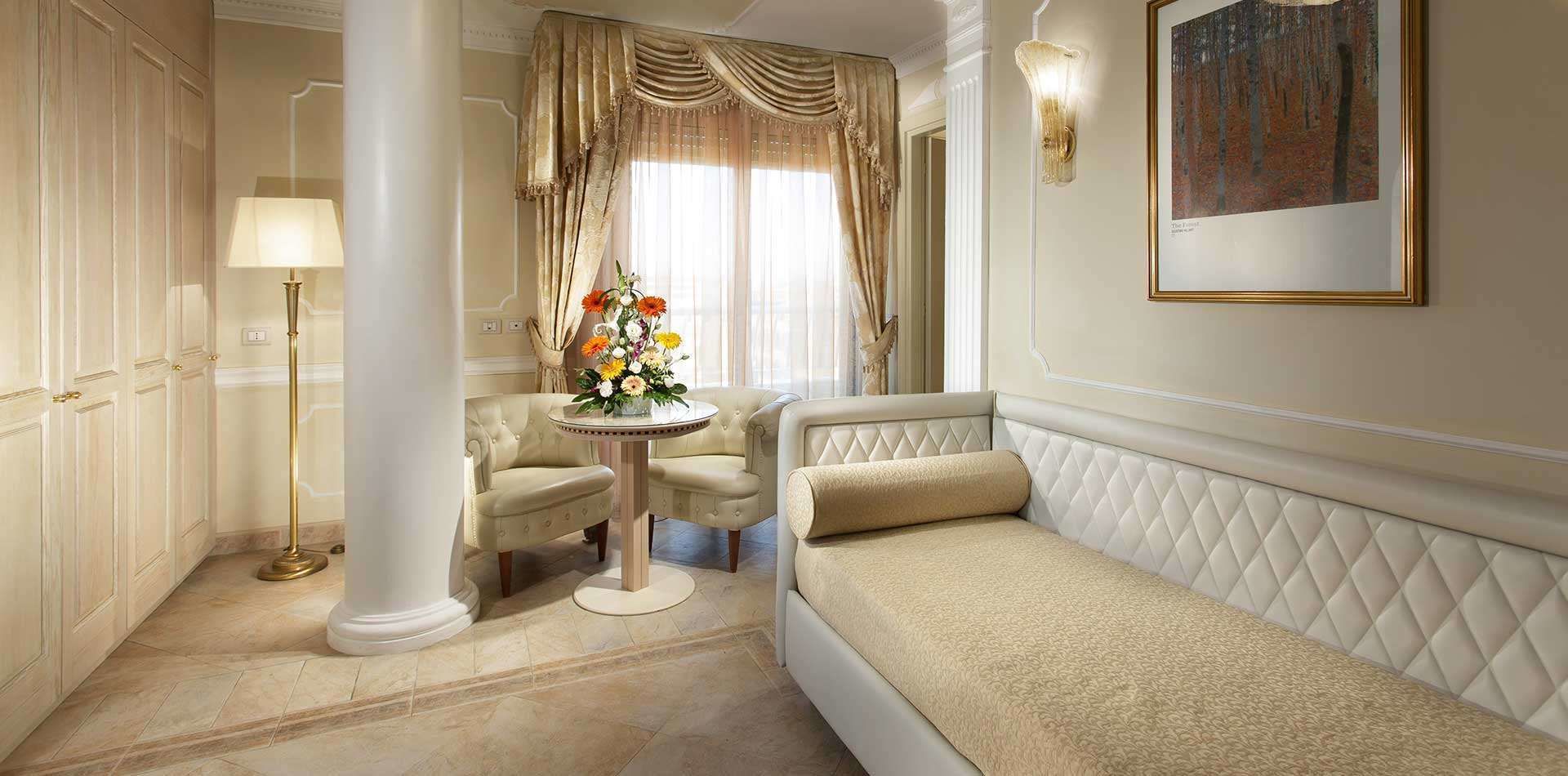junior suite, partial sea view | 1 bedroom, egyptian cotton sheets, premium bedding, minibar