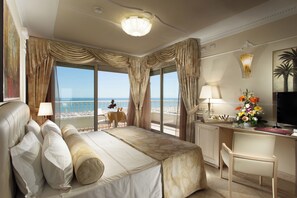 Suite with sea view | Sengetøy i egyptisk bomull, sengetøy av topp kvalitet og minibar