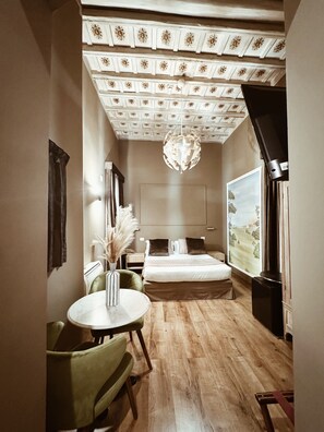 Premium bedding, minibar, in-room safe, desk - Residenza Sciarra (Rome)