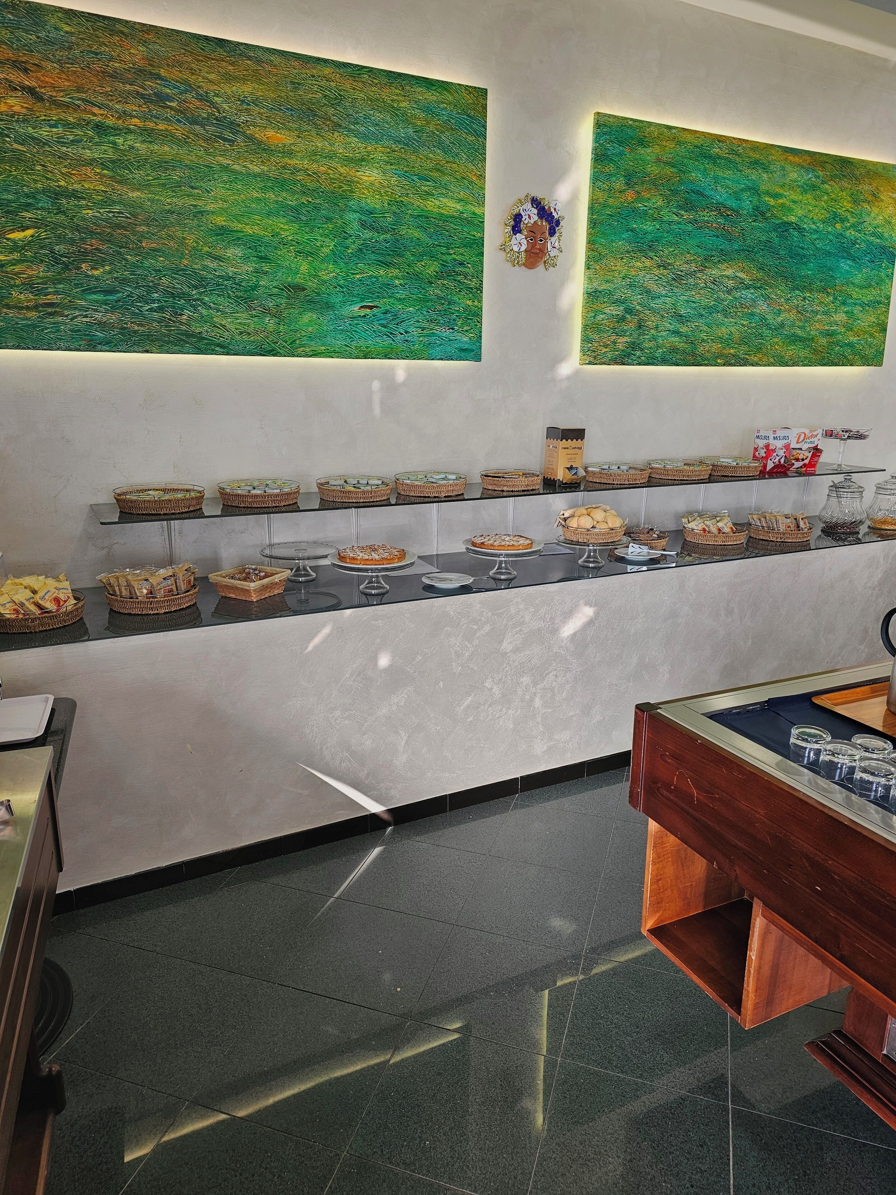 Petit déjeuner buffet compris tous les jours