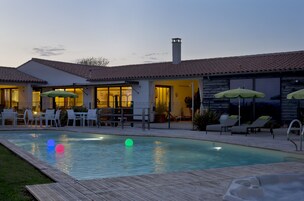 Outdoor pool, sun loungers