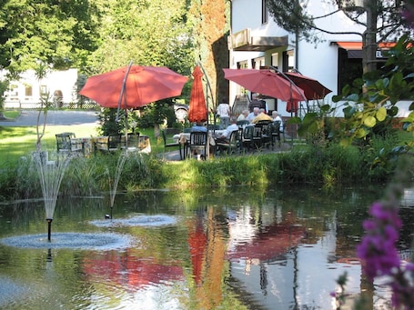 Property grounds. Hotel zur Mühle