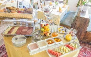 Breakfast, dinner served; German cuisine, garden views  - Hotel zur Mühle (Bad Brueckenau)