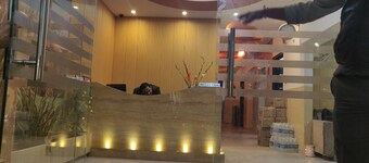 Hotel Apra International