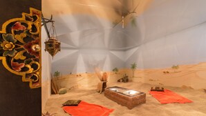 Tyrkisk bad/hamam, kroppsbehandlinger og dypvevsmassasje