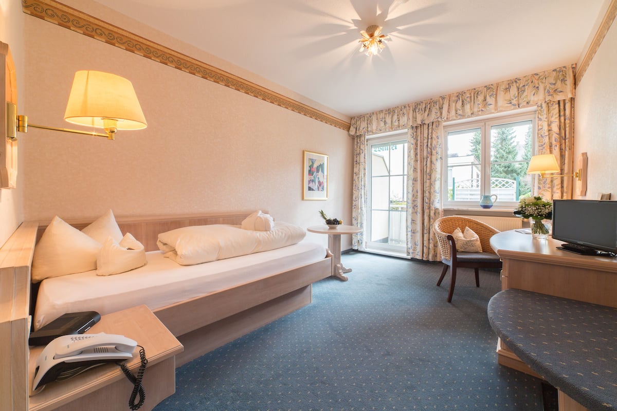Comfort Single Room ((E5))