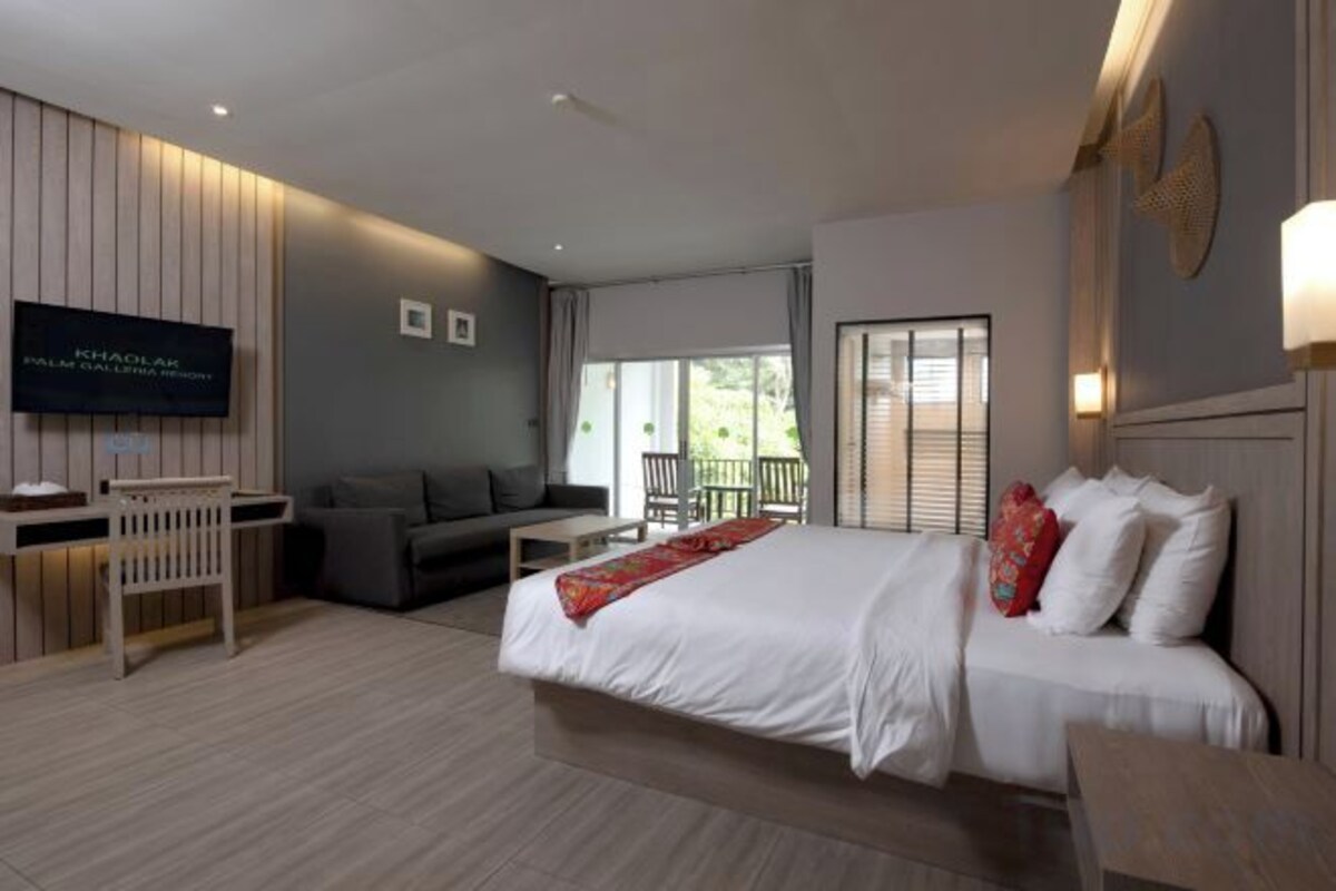 Premier Deluxe Room