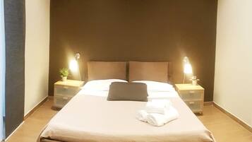 Chambre Familiale Double ou avec lits jumeaux | Coffres-forts dans les chambres, bureau