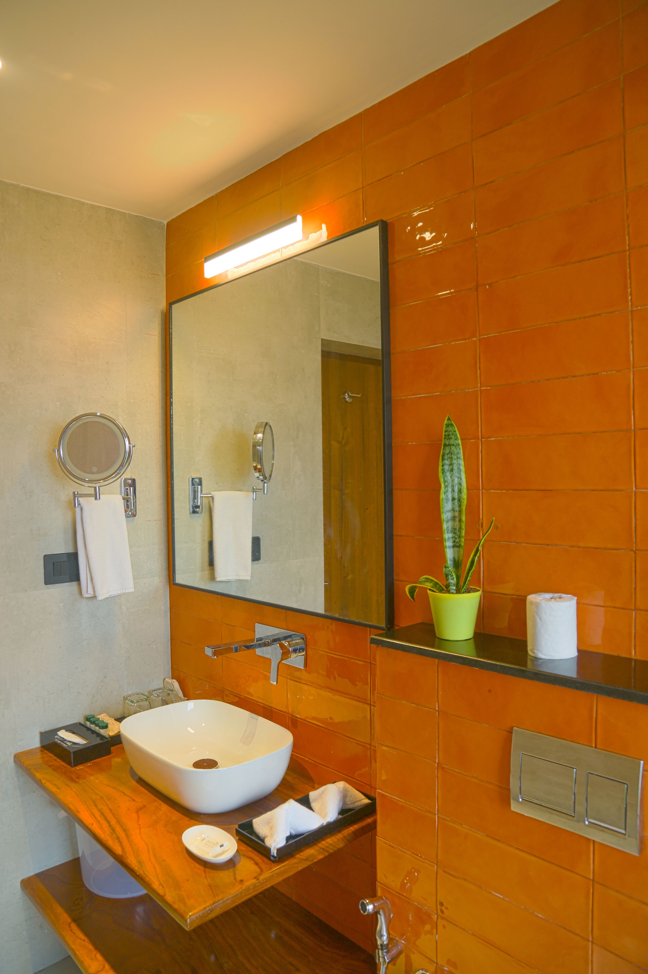 panorama view | bathroom | hydromassage showerhead, free toiletries, hair dryer, bathrobes