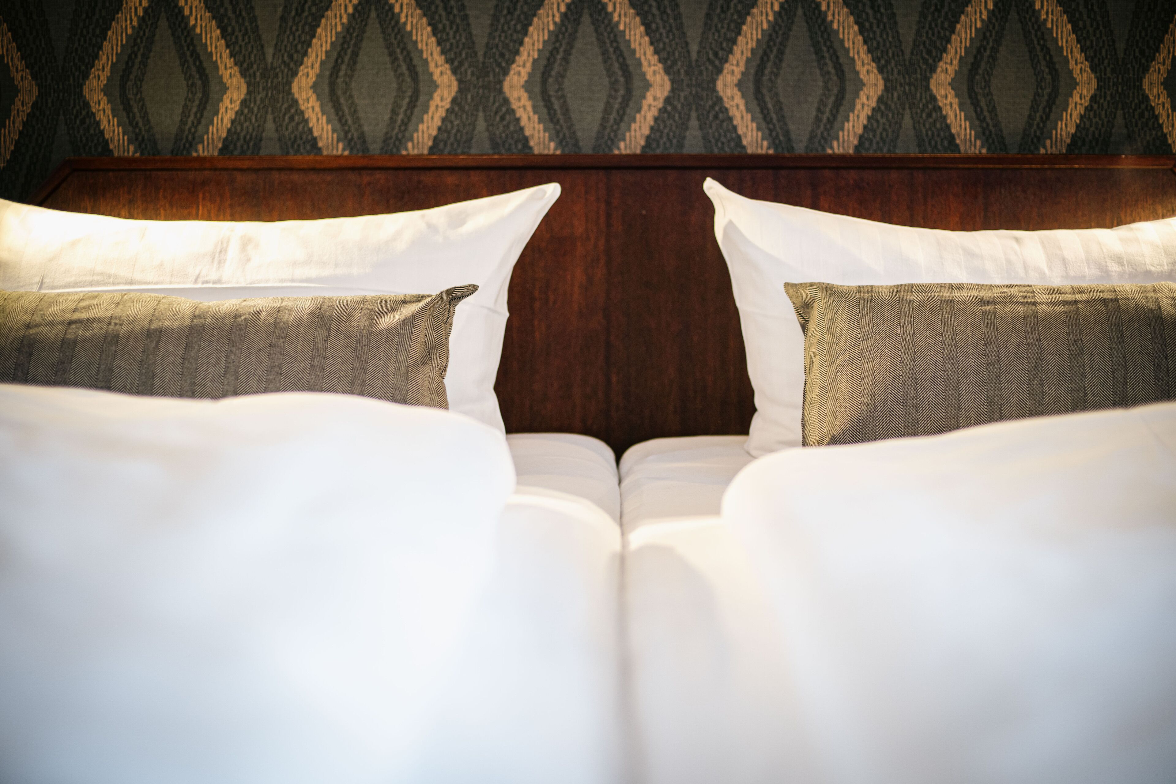 comfort double room (box spring bed 180x200) | 1 bedroom, minibar, in-room safe, desk