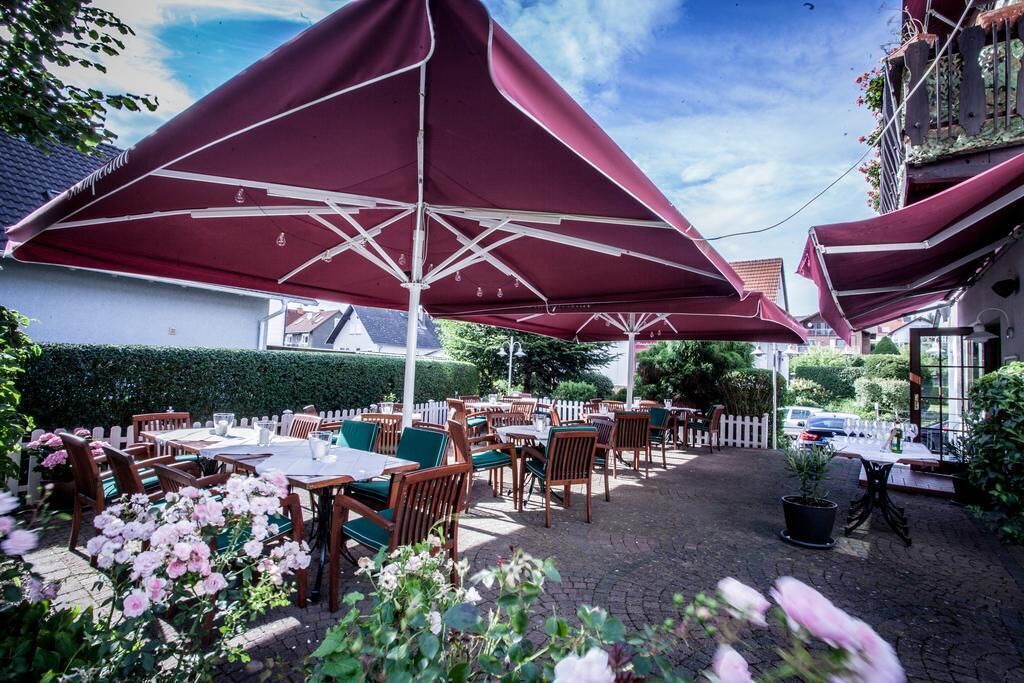 breakfast, lunch, dinner served; german cuisine, al fresco dining