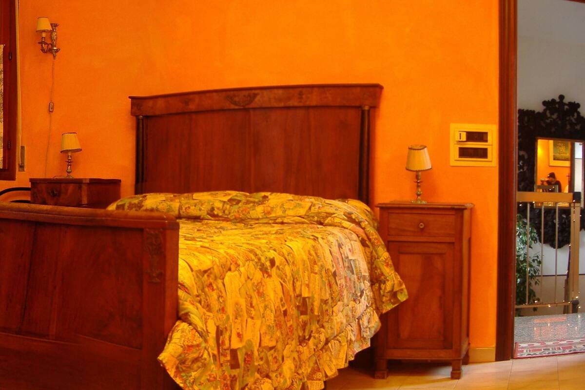 Double Room | Desk, soundproofing