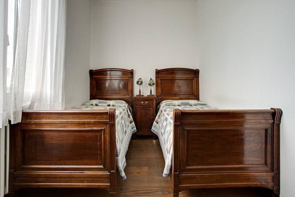 Standard Room, 2 Single Beds | Desk, soundproofing