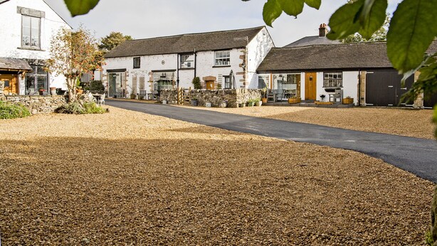 Exterior - Hawthorn Farm Guest House (Buxton)