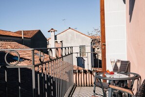 Deluxe Room | Balcony