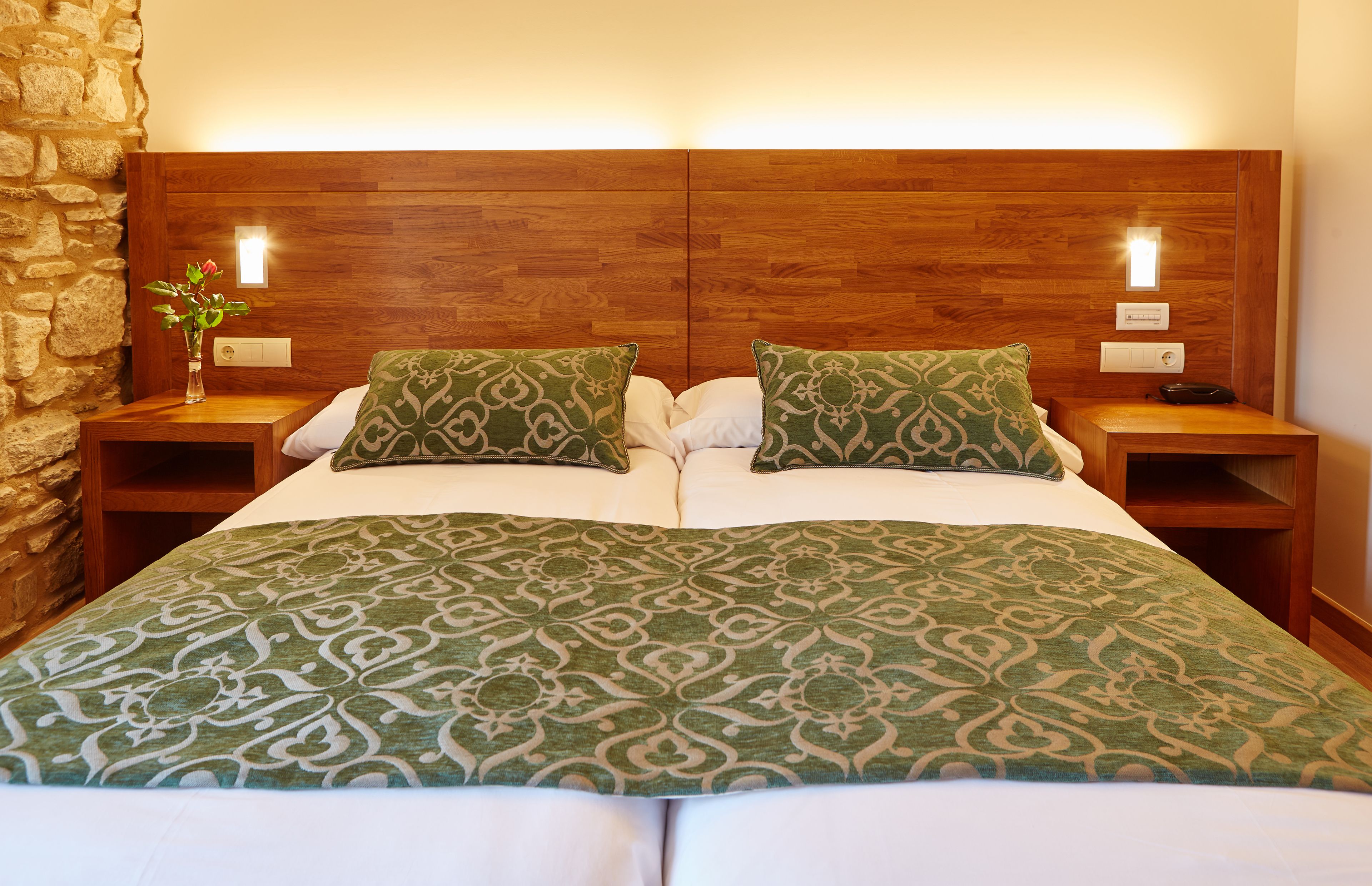 Tweepersoonskamer, uitzicht op stad | Luxe beddengoed, een minibar, een bureau, geluiddichte muren