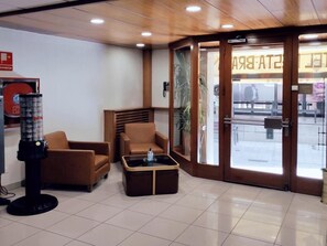 Lobby - Festa Brava (Andorra la Vella)
