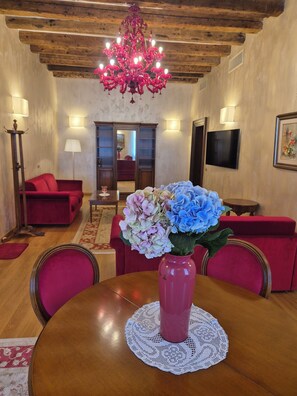 Apartment (1) | Living area